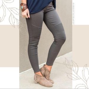Gray Moto Jeggings With Pockets Size Small